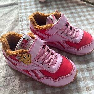 Toddler Girls Peppa Pig Reebok sneakers Size 7